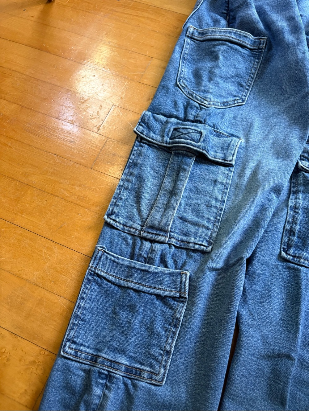 American Eagle Outfitters Blue Straight-Leg Cargo Jeans - Picture 5 of 6